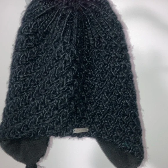 Chaos Toque - Picture 2 of 4